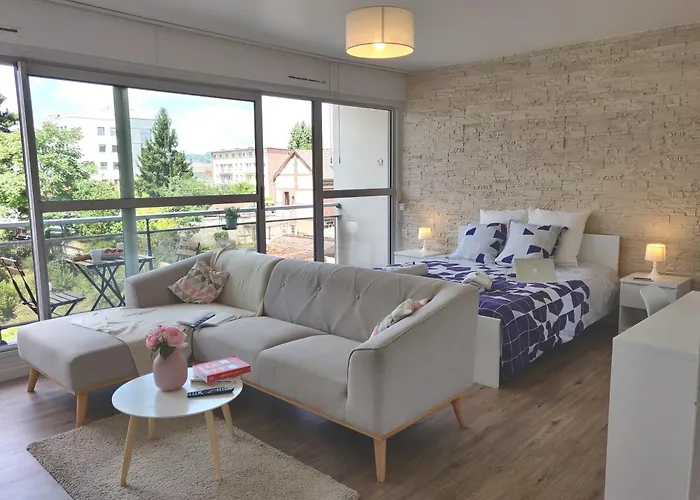 Appart'homecity - Grand Prieuré - 1 à 3 *